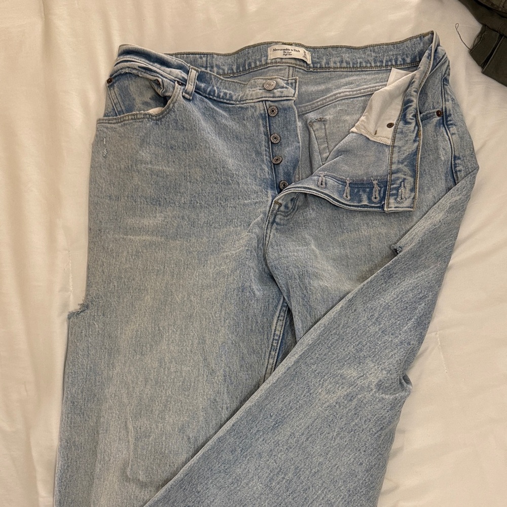 Abercrombie & Fitch Light The Dad High Rise Jeans
